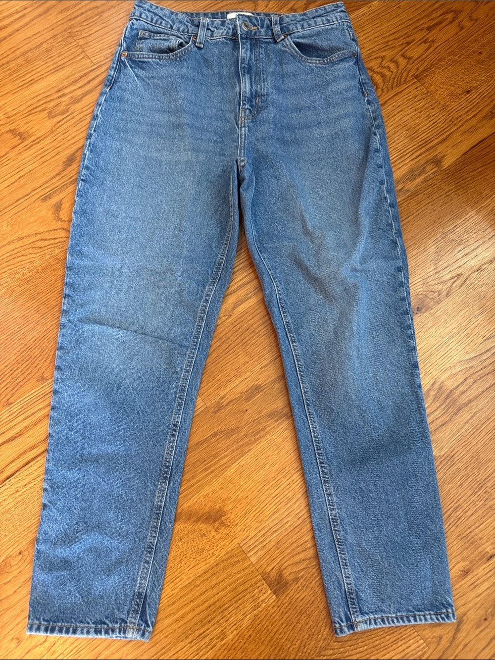 H&M High Rise Straight Leg Jeans Size 8 Medium Wash 90s Denim